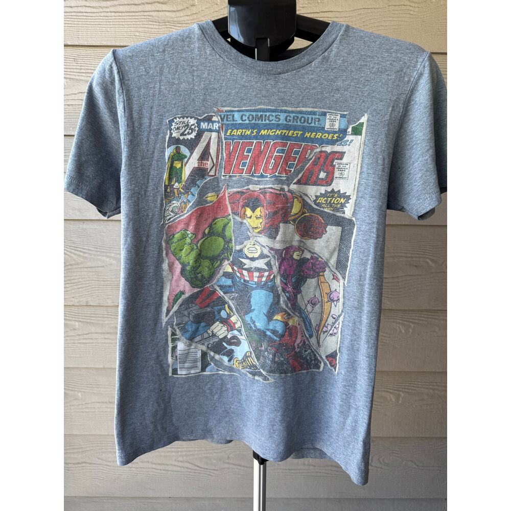 Marvel Avengers Comic Cover Graphic T-Shirt – Adult Small
